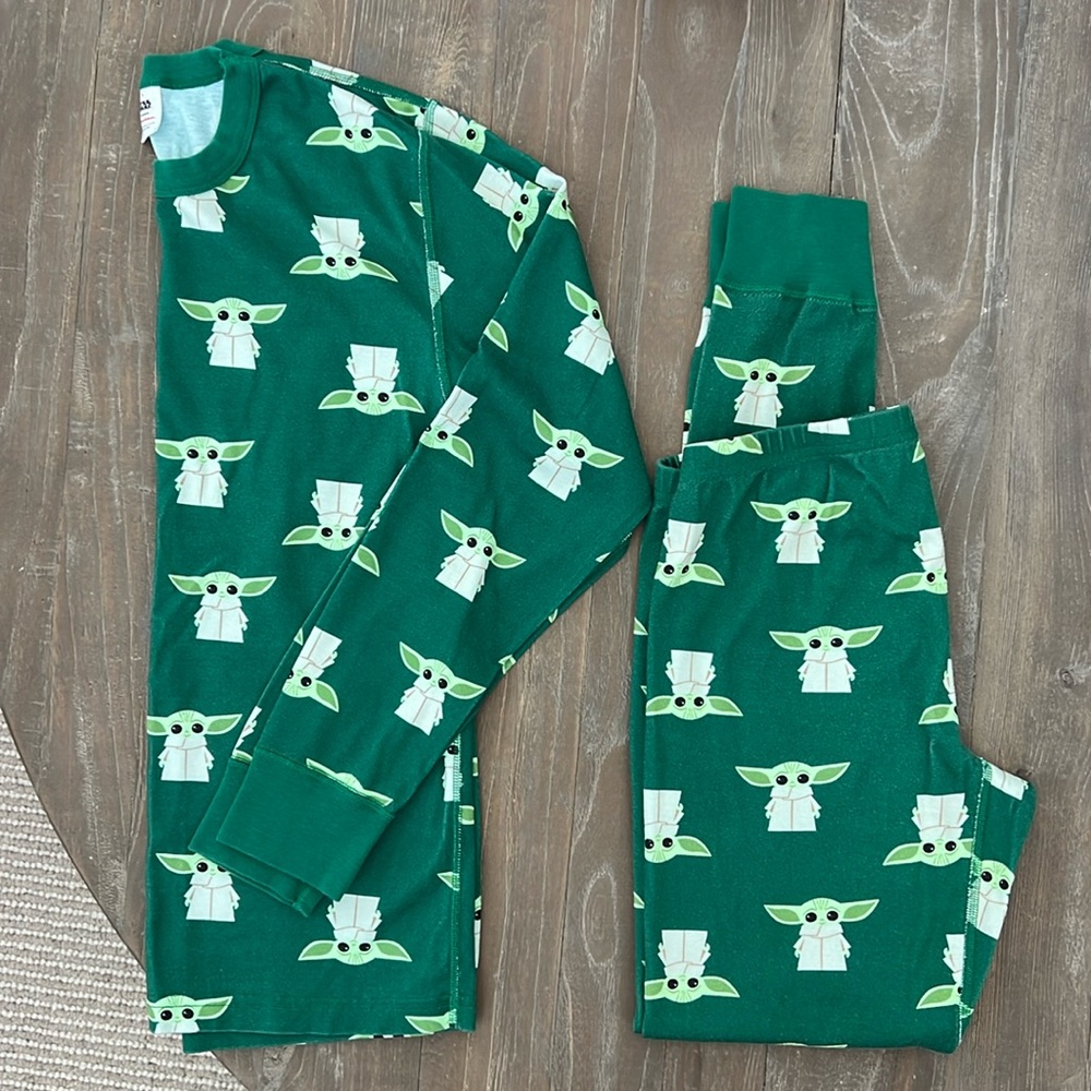 Hanna Andersson baby Yoda pjs